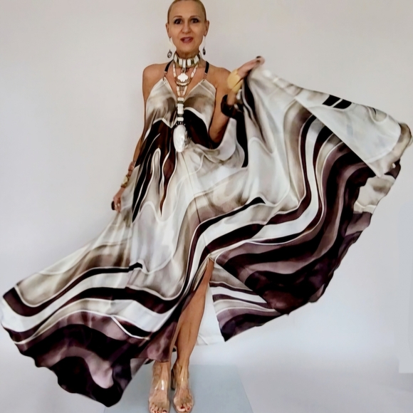 Ivana Ruzzo Dresses & Skirts - Designer Maxi Dress Luxury White/Chocolate Goun Resort Wear Maxi Dress One Size